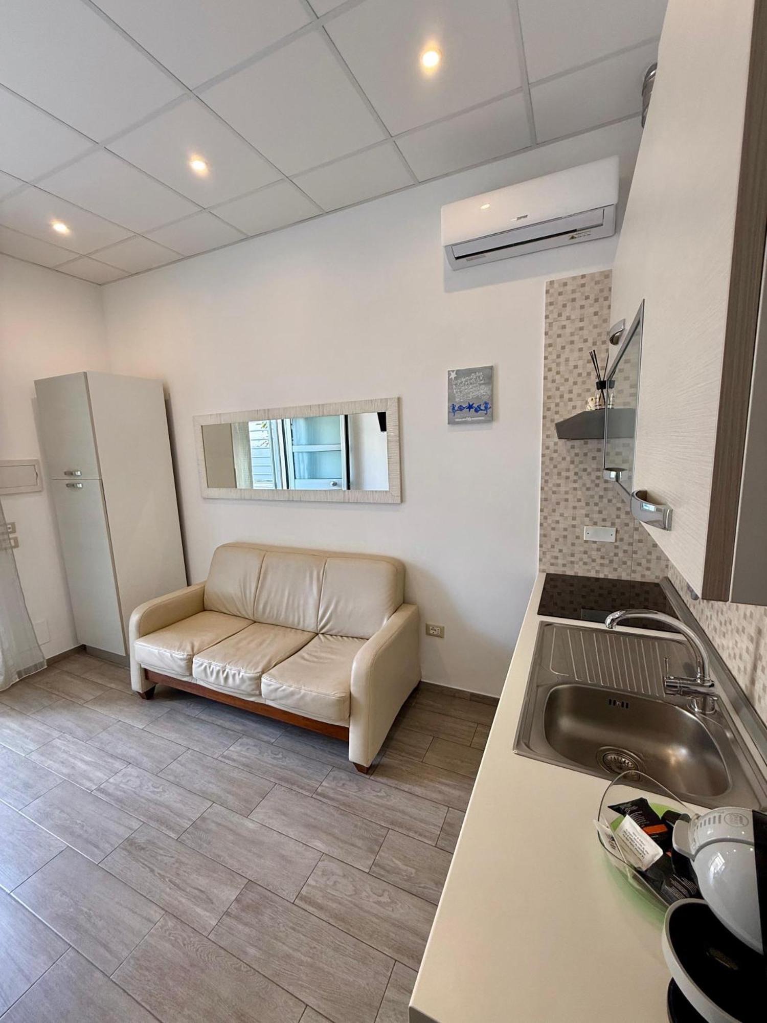 Cielo Stellato Apartments Полиньяно-а-Маре Экстерьер фото